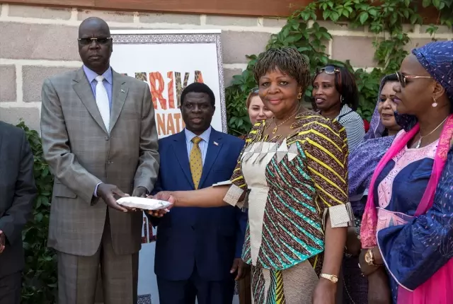 Afrika Büyükelçileri Eşleri Derneğinden Güney Sudan'a Yardım