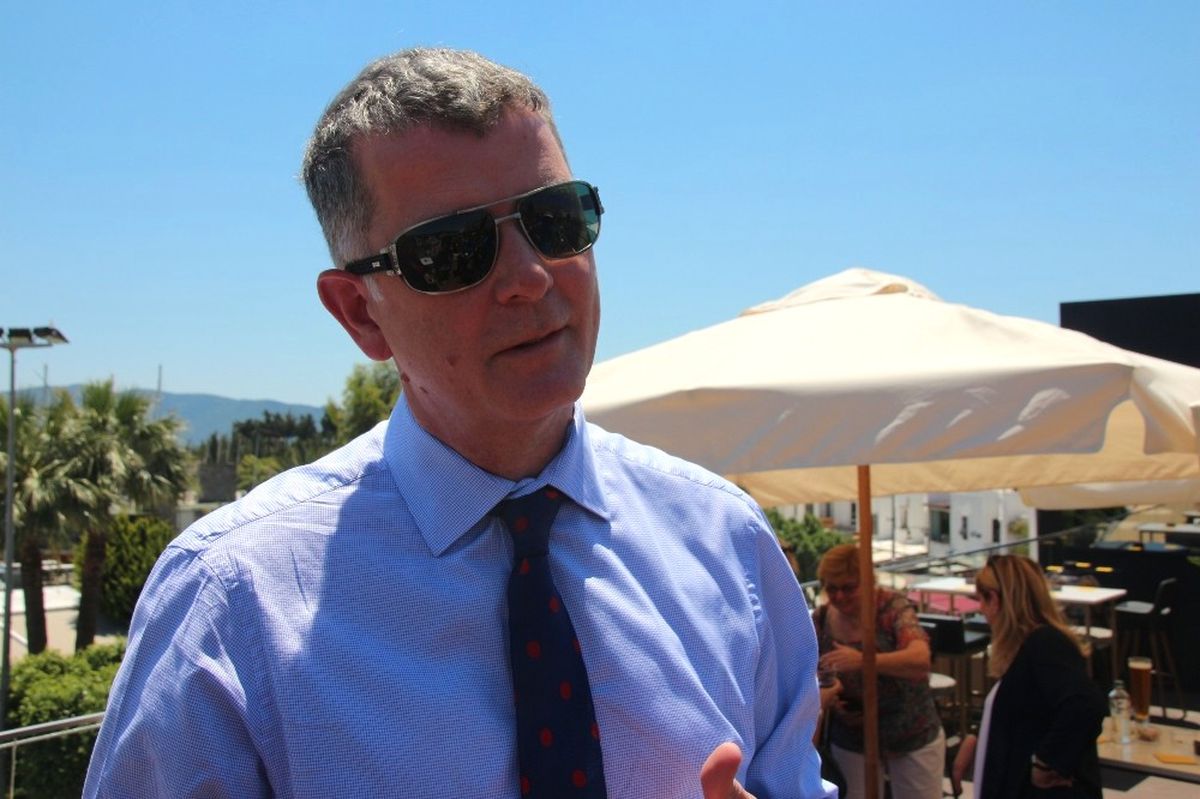 İngiliz Büyükelçi Richard, İngilizleri Türkiye'ye Çağırdı