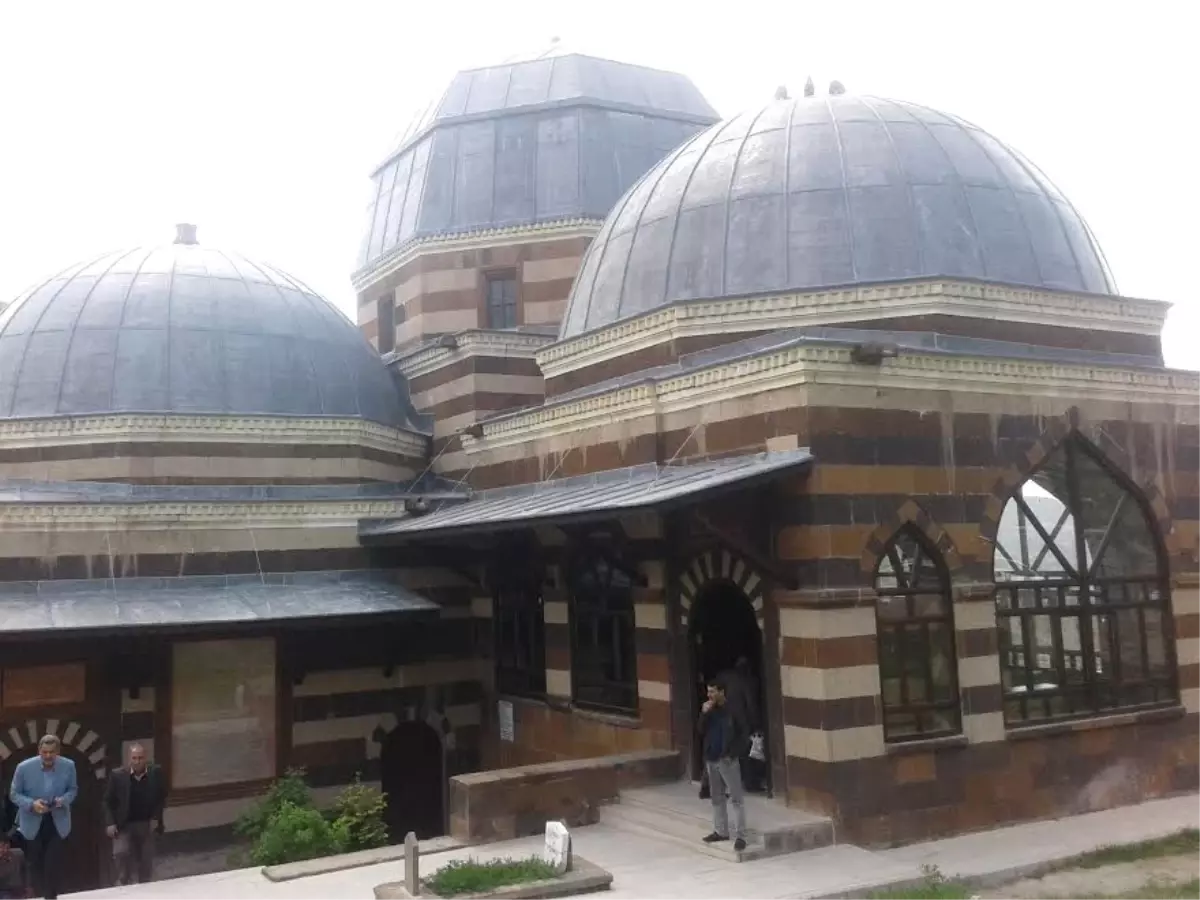 Musa Işın, Şehitler İçin Kur'an Okudu