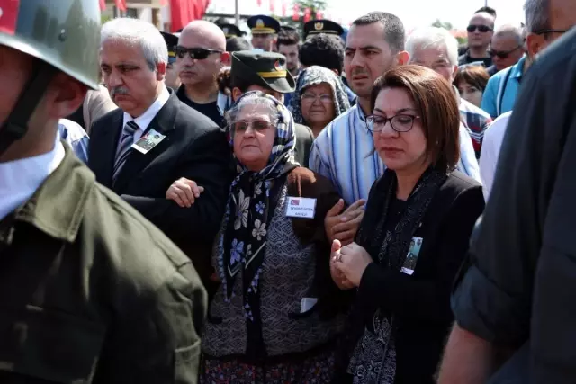 Akhisarlı Şehide Son Görev Akhisarlı Şehide Son Görev