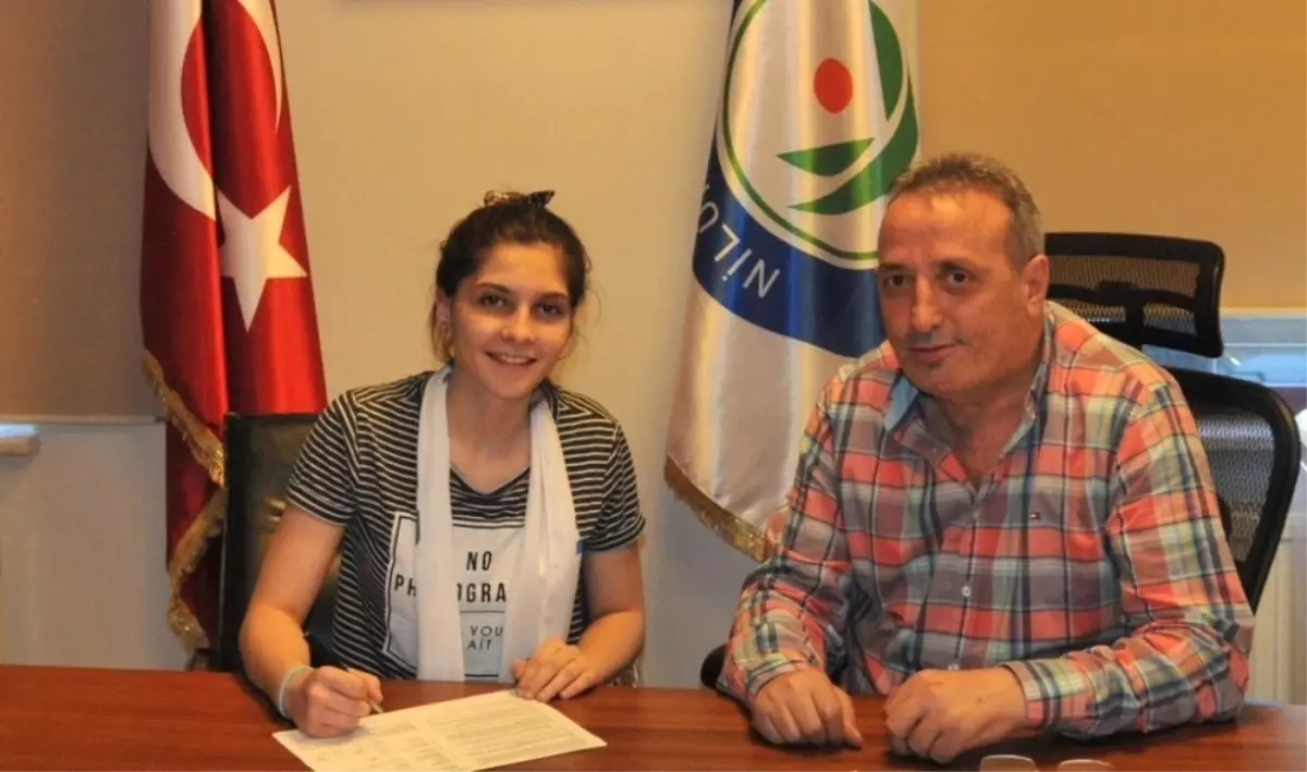 İki Dünya Yıldızı Nilüfer'de