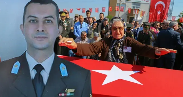Şehidin Annesi: Bana Kokun Geliyor, Sana Doyamadım Şehidin Annesi: Bana Kokun Geliyor, Sana Doyamadım