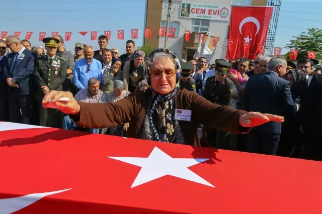 Şırnak Şehitlerimizi Uğurluyoruz Şırnak Şehitlerimizi Uğurluyoruz