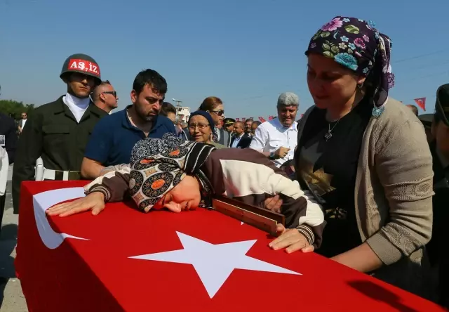 Şırnak Şehitlerimizi Uğurluyoruz Şırnak Şehitlerimizi Uğurluyoruz