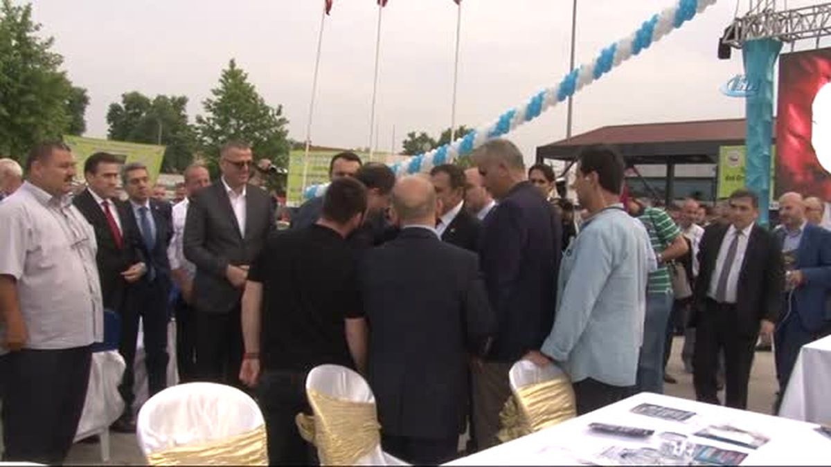 Bakan Eroğlu Toplu Temel Atma Töreni İçin Sakarya'ya Geldi
