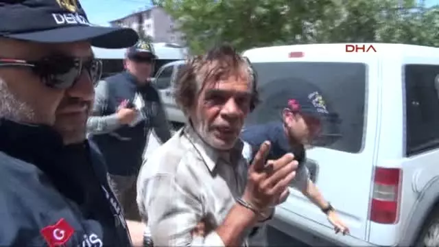 Denizli Adliye Önünde 3 Kişiyi Öldüren Zanlı Tutuklandı Denizli Adliye Önünde 3 Kişiyi Öldüren Zanlı Tutuklandı