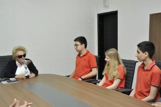 Gkv'li Türkiye Şampiyonları Nüket Ersoy'la Buluştu