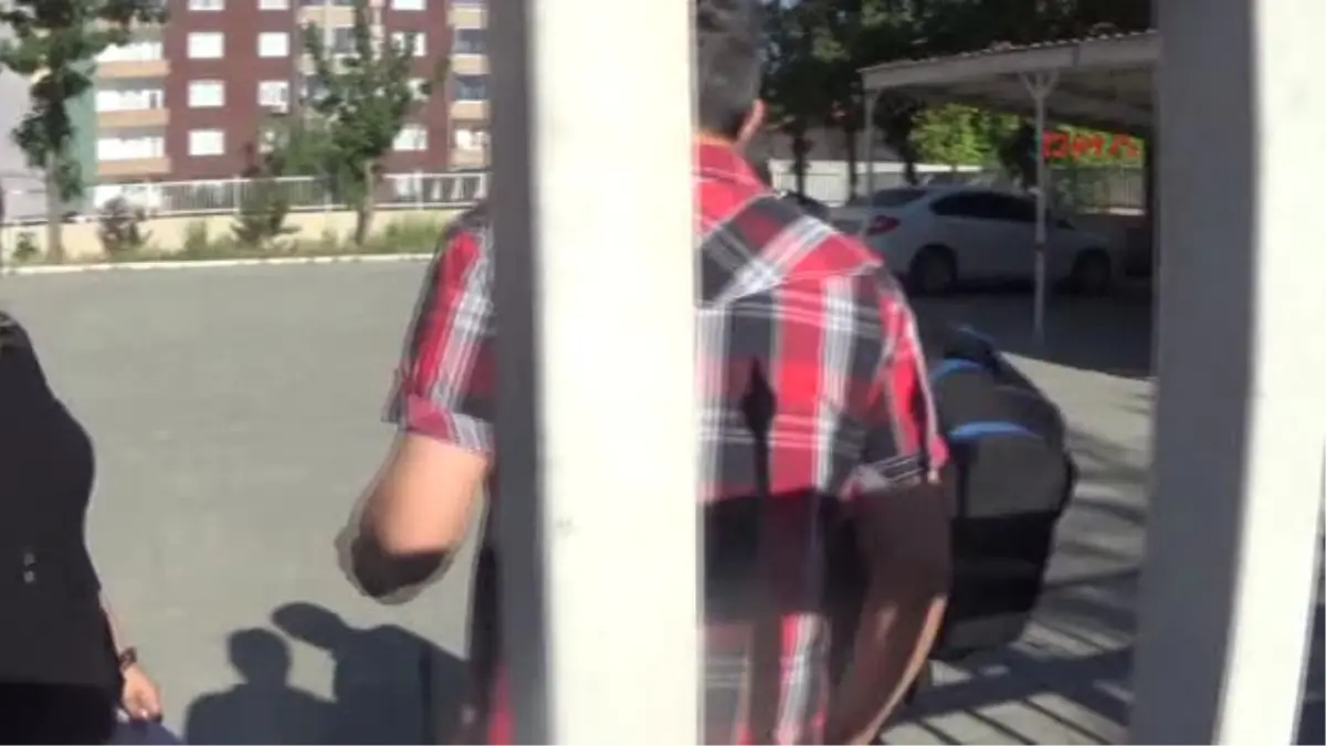 Iğdır Aydınlık Gazetesi Yönetmeni Yücel, Gözaltına Alındı