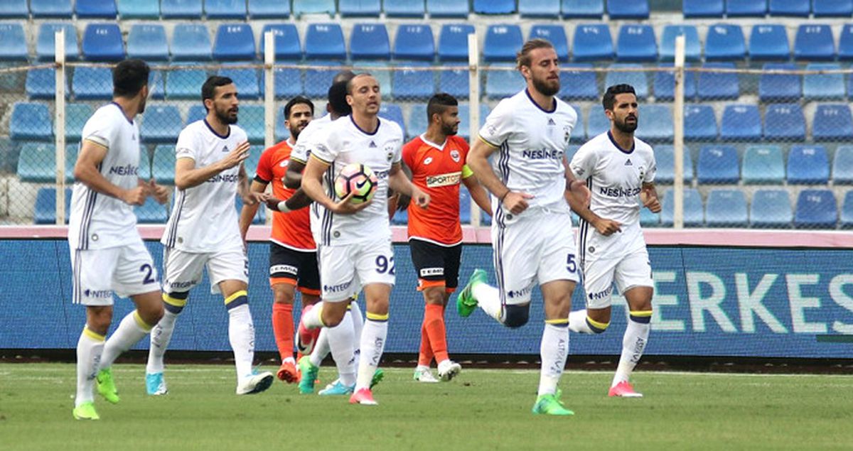 Süper Lig'de Fenerbahçe, Adanaspor'u 3-1 Yenerek Ligi 3. Bitirdi