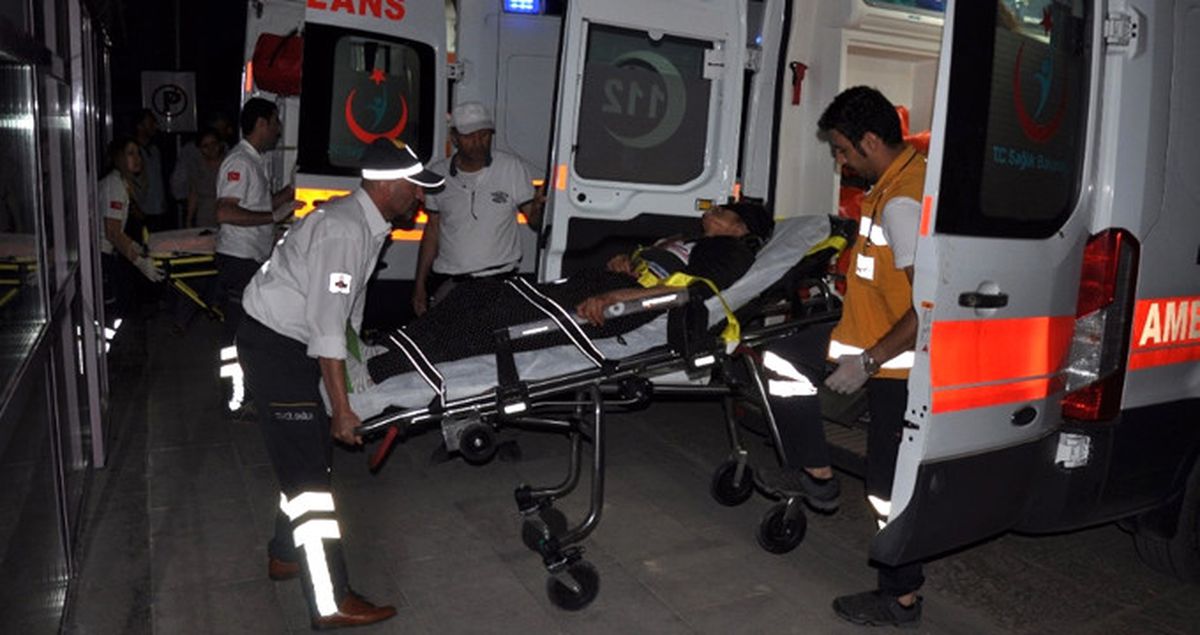 Tunceli'de Taşlı Sopalı Kavga: 5 Yaralı