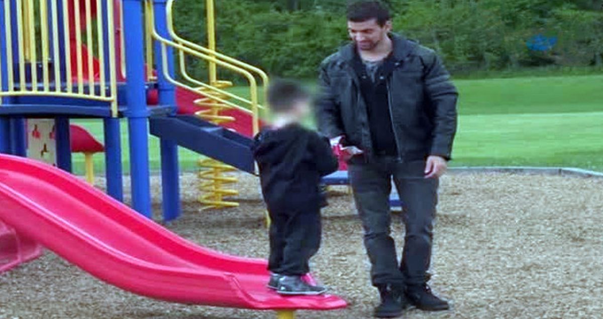 Amerika'da Küçük Çocuğu Babasının Ruhu Bile Duymadan Yanından Kaçırdılar