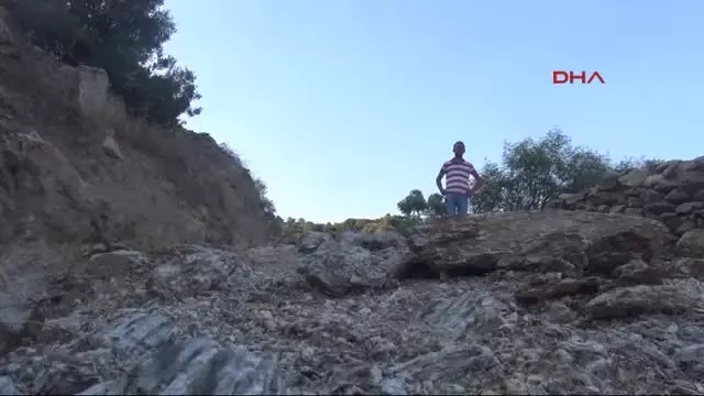 Aydın Yağmurun Ardından 5 Köye Ulaşım Engeli Aydın Yağmurun Ardından 5 Köye Ulaşım Engeli