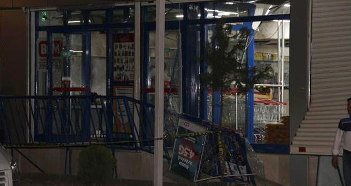 Diyarbakır'da Bir Markete Patlayıcıyla Saldırı Düzenlendi