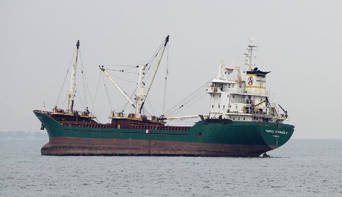 1 Yıldır İzmir Körfezi'nde Bekleyen Hacizli Gemi İcradan Satılacak