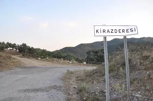 Yağmur Ardından 5 Köye Ulaşım Engeli Yağmur Ardından 5 Köye Ulaşım Engeli