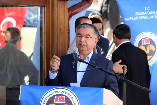 Bakan Yılmaz'dan Pamukkale Üniversitesi Rektörü Bağ'a Tepki