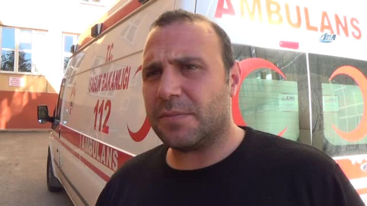 Pencere Önünde Kitap Okuyan Kız Çocuğu, Bacağından Av Tüfeğiyle Vuruldu