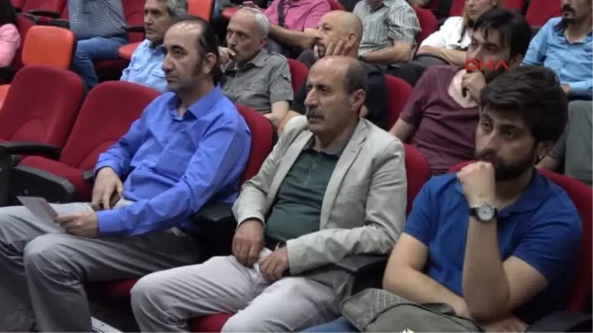 Izmir Açık Havada Dayanışma Konseri