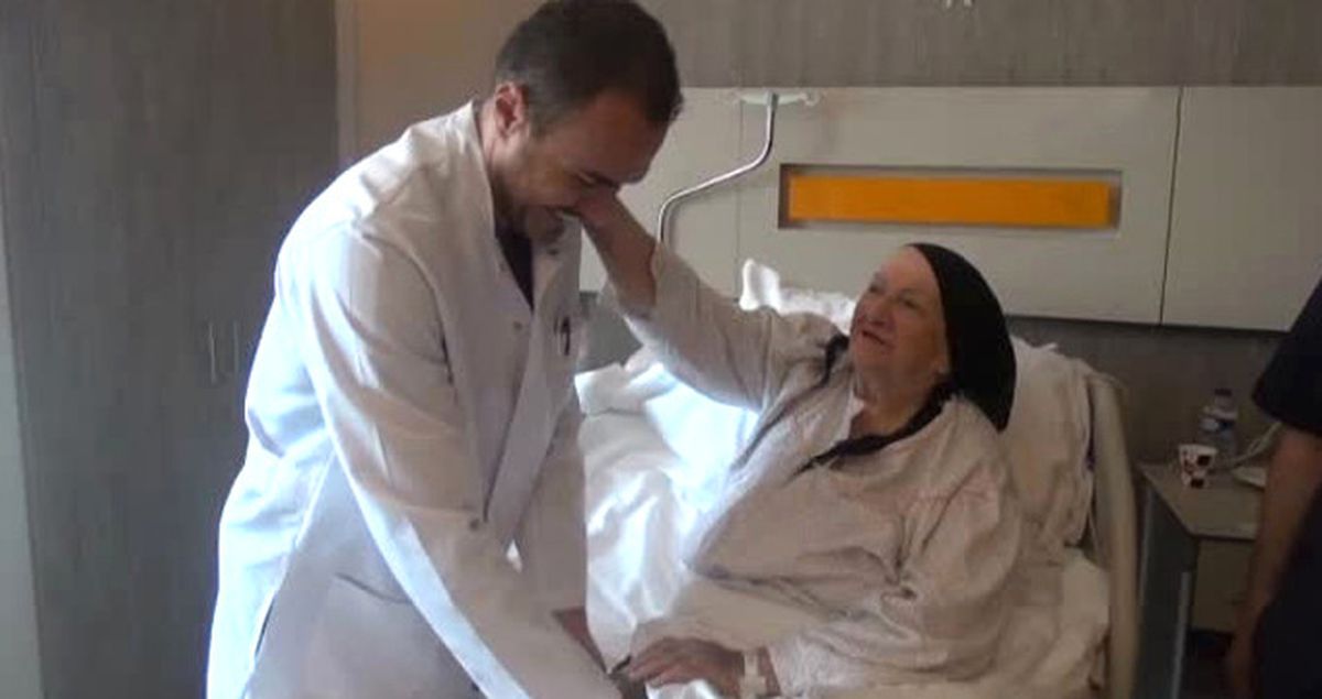 Torununun Sosyal Medyadan Başka Doktora Attığı Mesaj Ayağını Kesilmekten Kurtardı