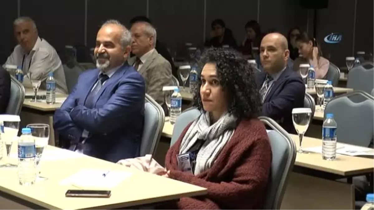 Avm'lerdeki Güvenlik Kapısından Geçmenin Sakıncası Yok'