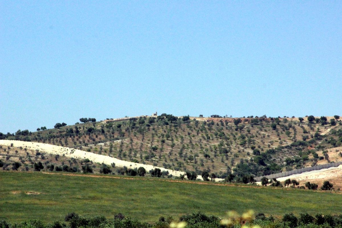 Rus Bayrağı Çeken YPG'liler Nöbet Tutmayı Bıraktı