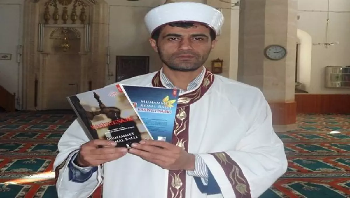 Sıra Dışı İmam'In Renkli Dünyası
