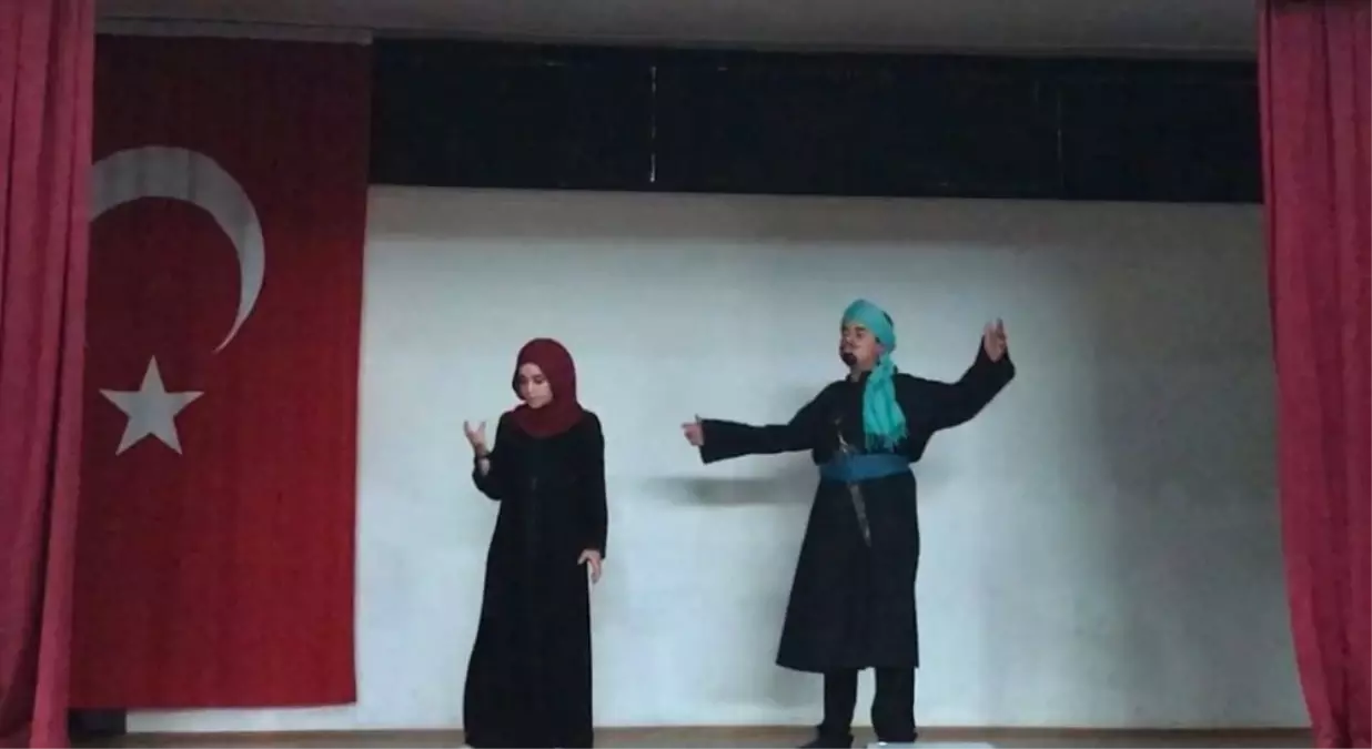 Söğütlü Ç.p.a.l.'den Tiyatro ve Şiir Gecesi