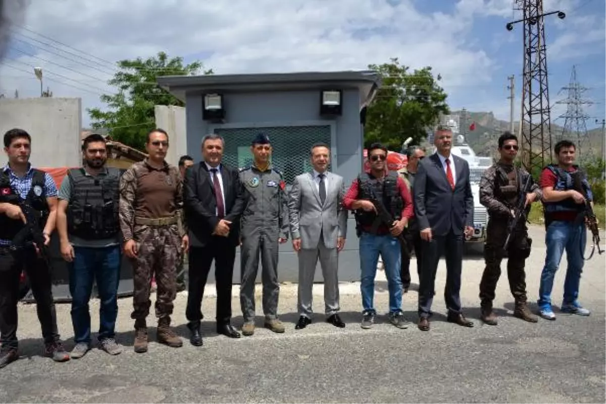 Vali Aksoy, Komutanlarla Birlikte Operasyon Bölgesinde