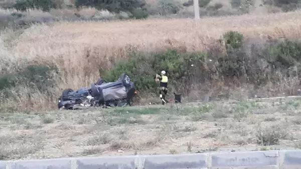 Arsuz Kaymakamı Sarı Kaza Yaptı Arsuz Kaymakamı Sarı Kaza Yaptı