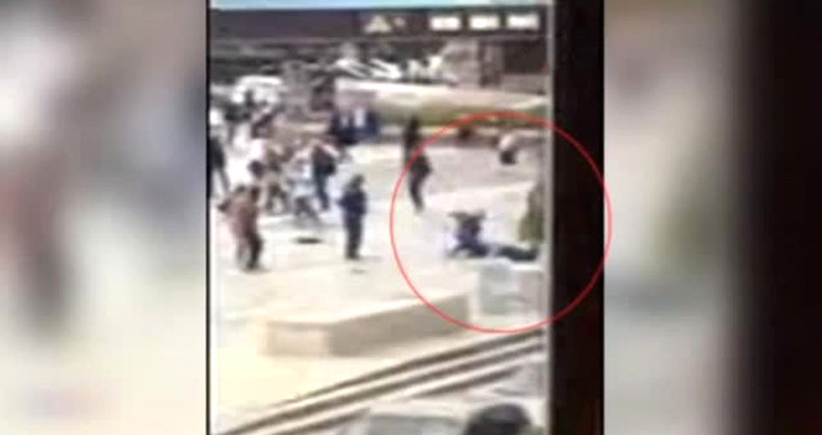 Fransa'daki Çekiçli ve Silahlı Saldırganın Görüntüleri Yayınlandı