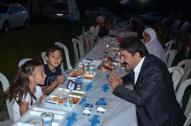 İftar Sofrası Gümüşbel'de Kuruldu İftar Sofrası Gümüşbel'de Kuruldu