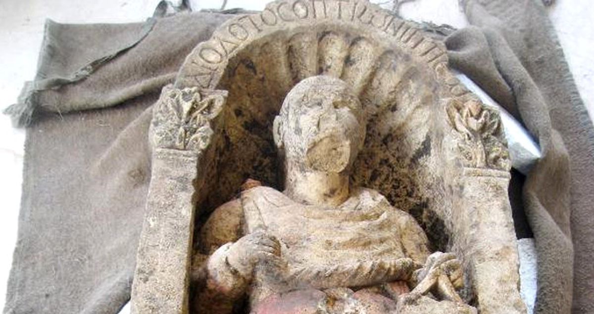 Isparta'da 1500 Yıllık Rahip Heykeli, Müze Bahçesinden Çalındı