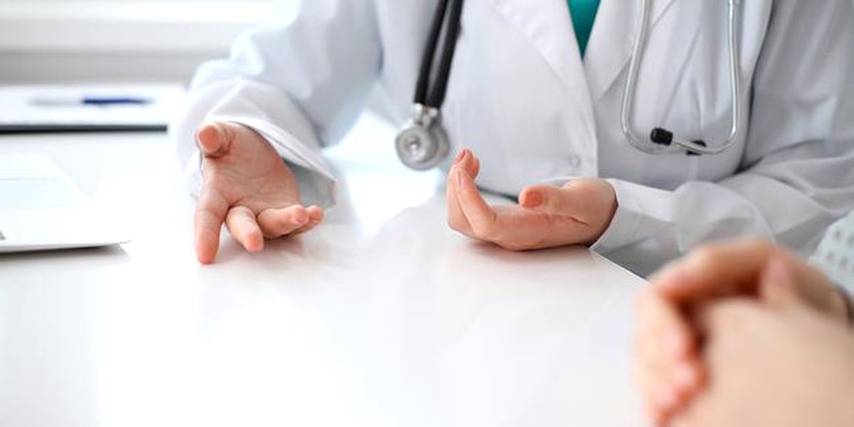 Uşak'ta Doktor Şiddeti: Hemşireyi Isırıp Üzerine Saf Alkol Döktü