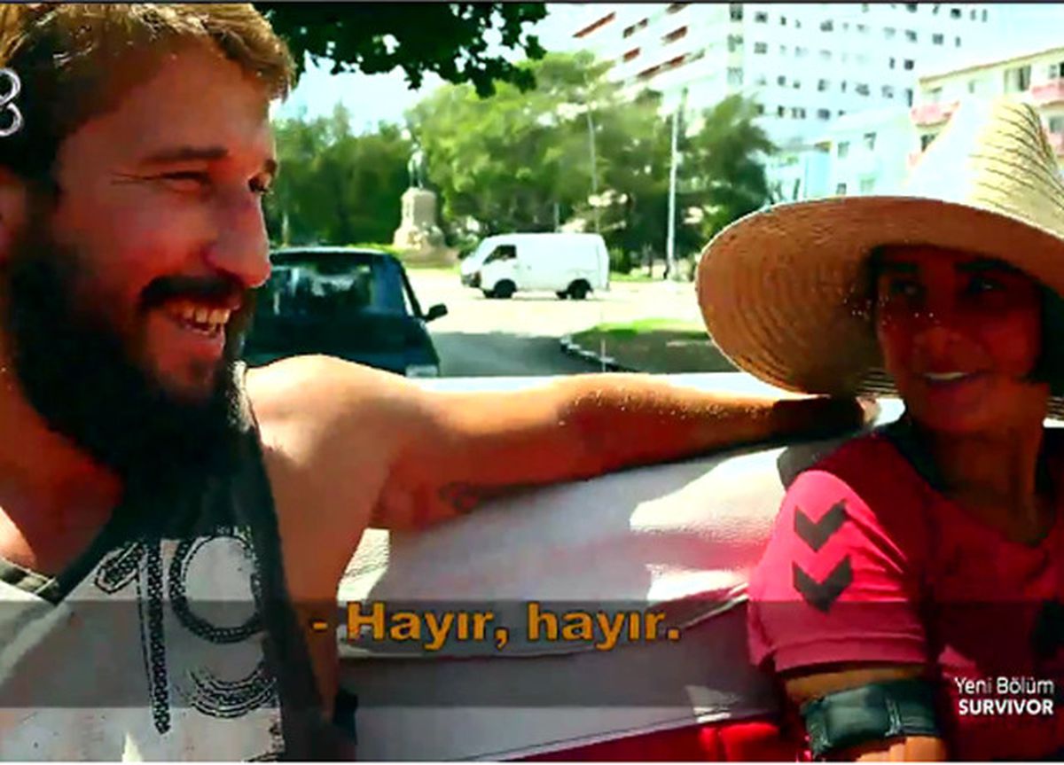 Adem ve Sabriye Türk Sinemasının Meşhur Replikleriyle Birbirlerine İlan-ı Aşk Ettiler