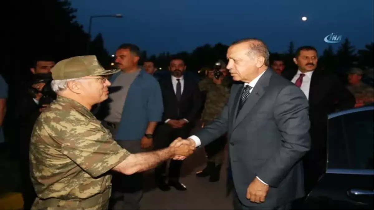 Cumhurbaşkanı Erdoğan Zincidere Komando Tugayı'nda İftarına Katıldı