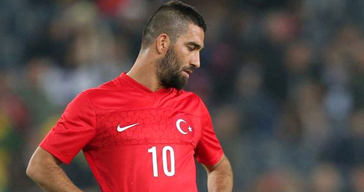 Arda, Uçak Kokpitine Terim'in Yardımcılarına Laf Söylemek İçin Girmek İstedi