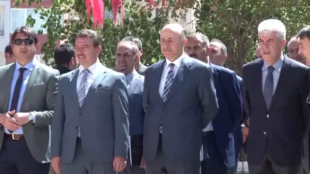Doğu Anadolu'da Karne Heyecanı Doğu Anadolu'da Karne Heyecanı