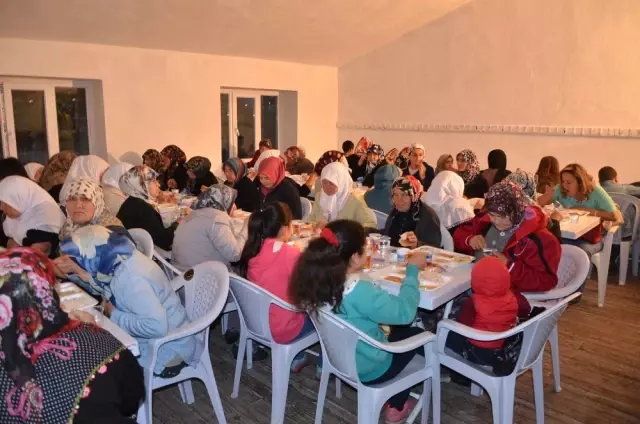 Sarıcailyas'da İftar Bereketi Sarıcailyas'da İftar Bereketi