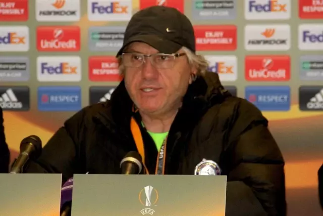 Süper Lig'de Teknik Direktör Kıyımı Süper Lig'de Teknik Direktör Kıyımı