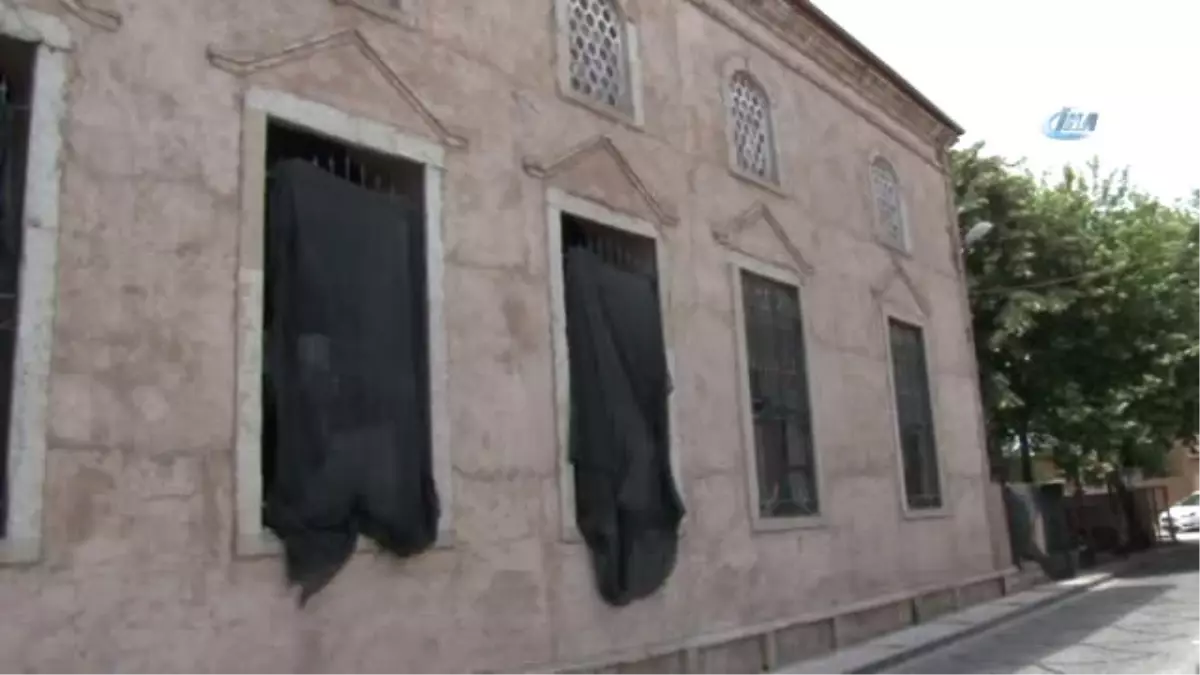 Fatih'in Camisi 552 Yıl Sonra Ezansız Kaldı