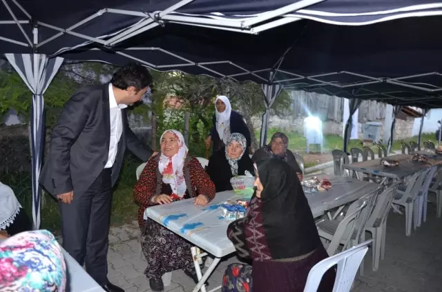 İftar Sofrası Gemiç Mahallesine Kuruldu İftar Sofrası Gemiç Mahallesine Kuruldu