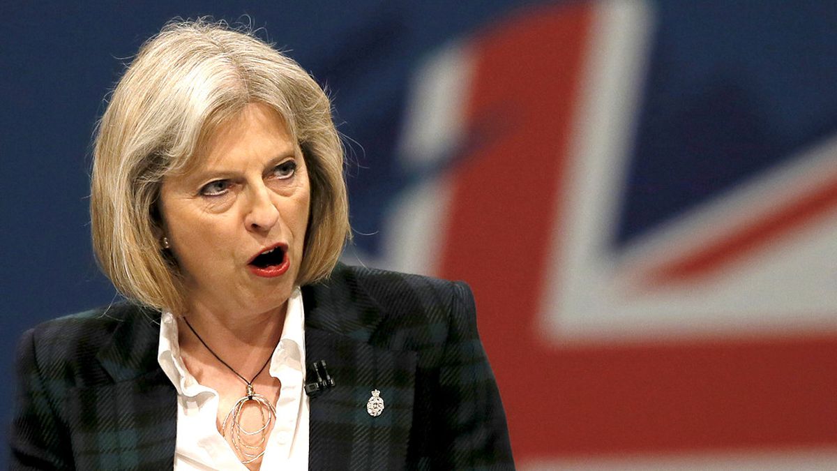 İngiltere'deki Seçim Sonuçlarının Ardından Theresa May'in Ekibinde İki İstifa!