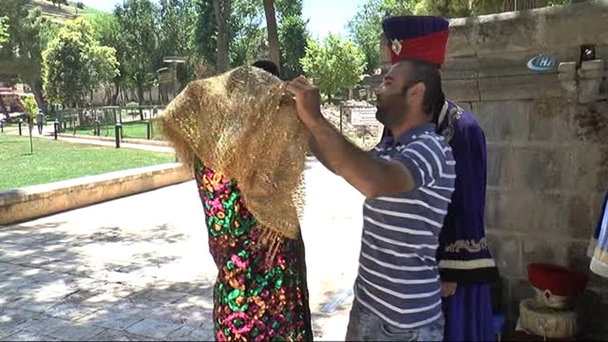 Mersinde Bir Kafede Tanışan İki Otostopçu Şanlıurfa'ya Ulaştı