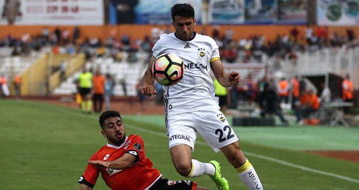 Trabzonspor, İsmail Köybaşı İçin Fenerbahçe'ye 1.5 Milyon Euro'luk Teklif Yaptı