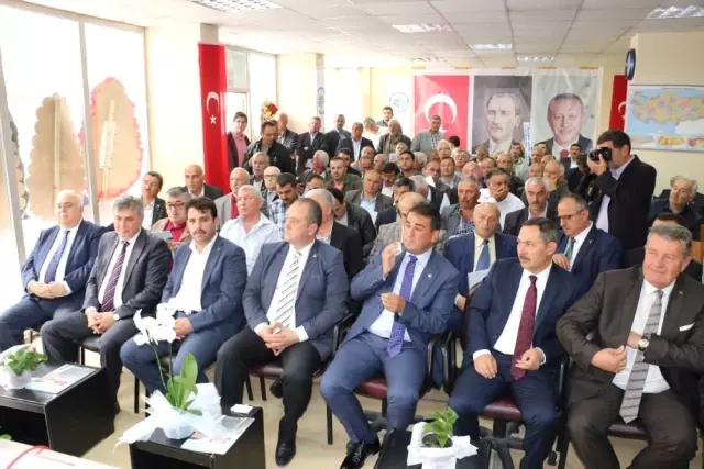 Kılıç, Güven Tazeledi