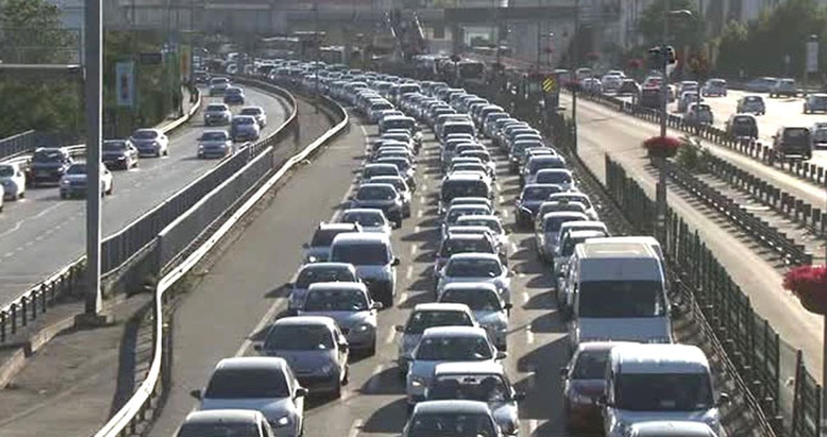 15 Temmuz Şehitler Köprüsü'ne Katılımda Trafik Durma Noktasına Geldi