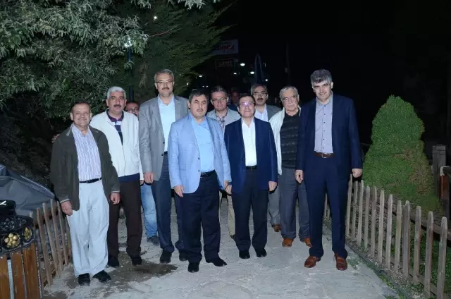 Rektör Kızılay İftarını Darende'de Açtı