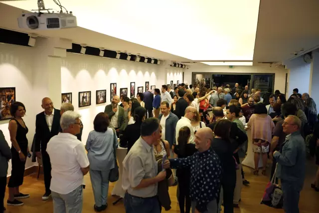 Türkiye ve İsveç'ten 'babalık' manzaraları Galeri Işık'ta sergilendi