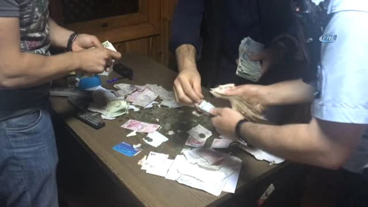 Dilencinin Üzerinden 30 Bin Lira, Banka Hesabından Servet Çıktı