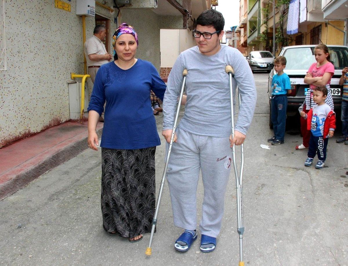 Bacağındaki Demirle YGS'ye Giren Genç, LYS'ye Alınmadı